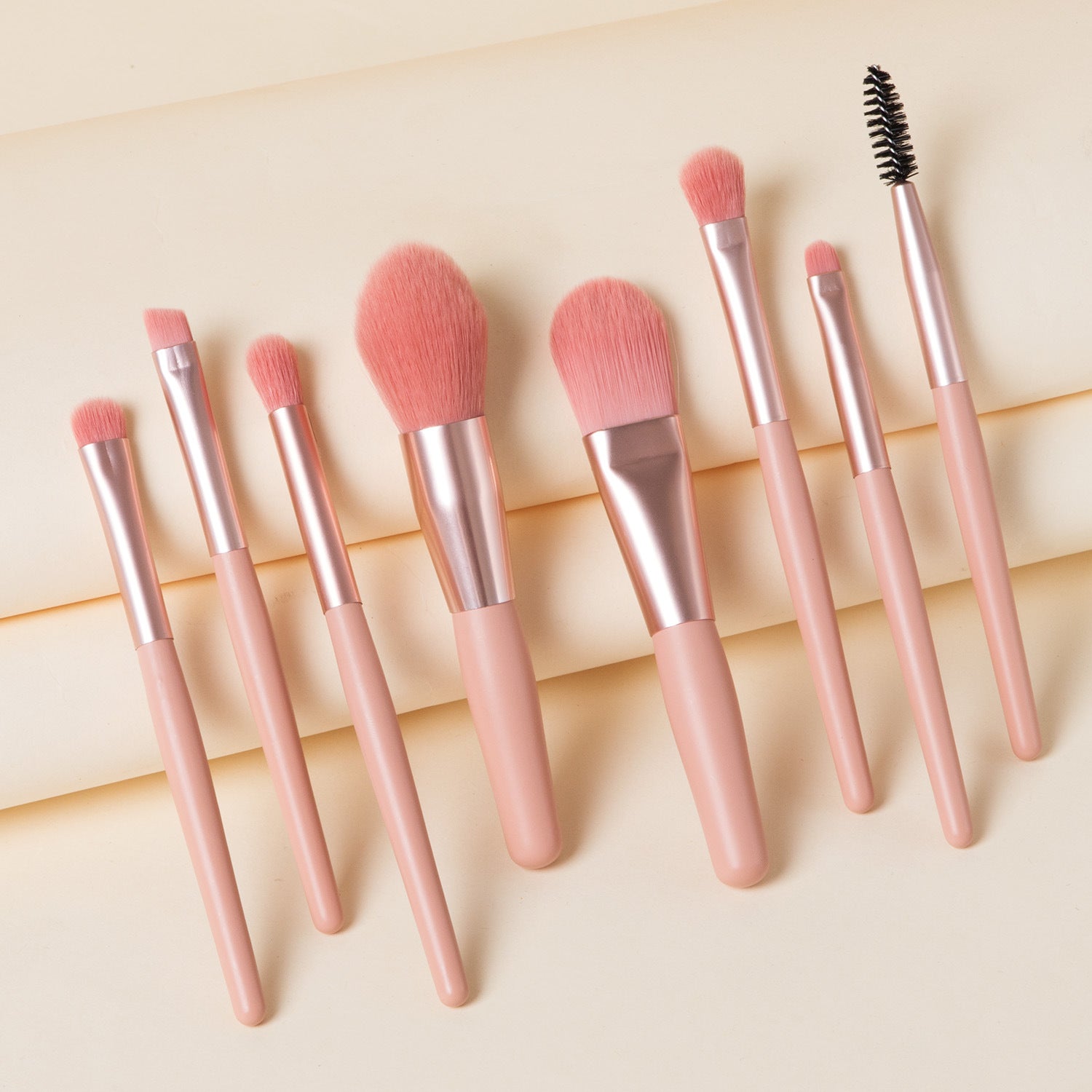 GIRLS MAKEUP BRUSH